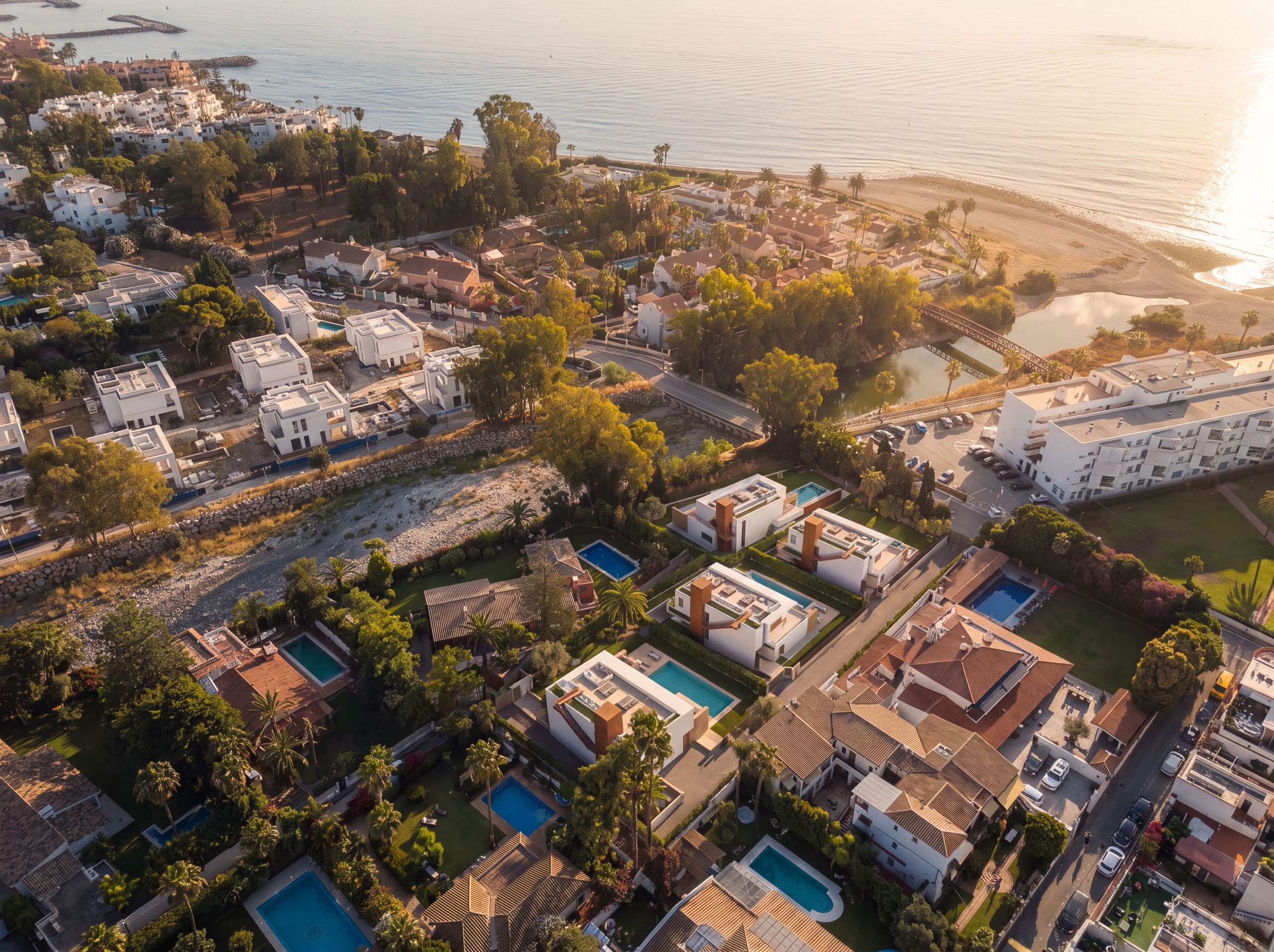 4 to 5-bedroom villas in Marbella close to golf