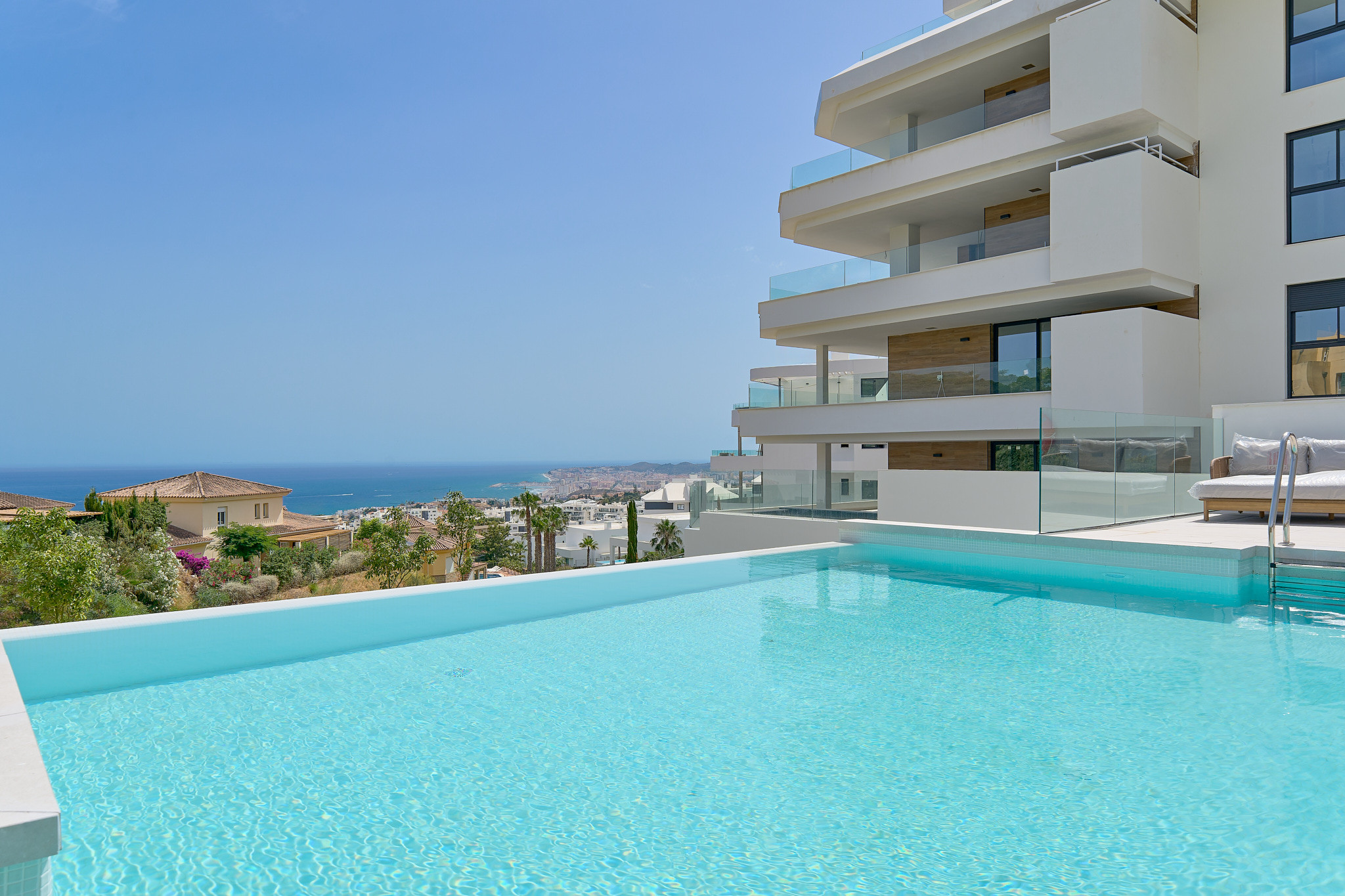 New-build apartments and penthouses in Fuengirola near the beach