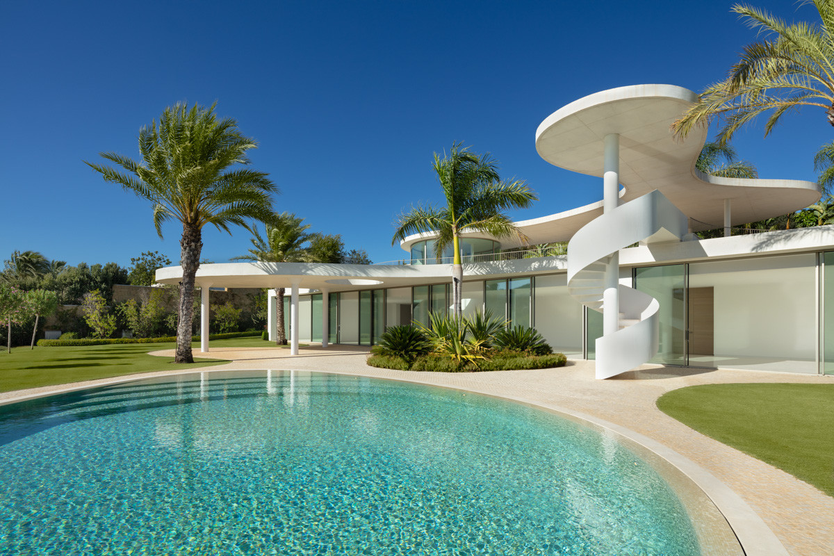 New development in Casares